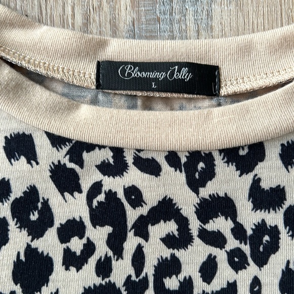 Leopard Tee - Picture 2 of 2